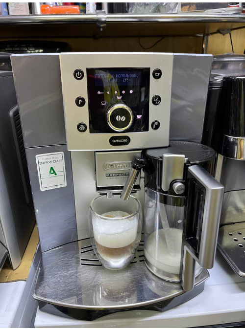 Кавоварка Delonghi Perfecta Cappuccino б/у